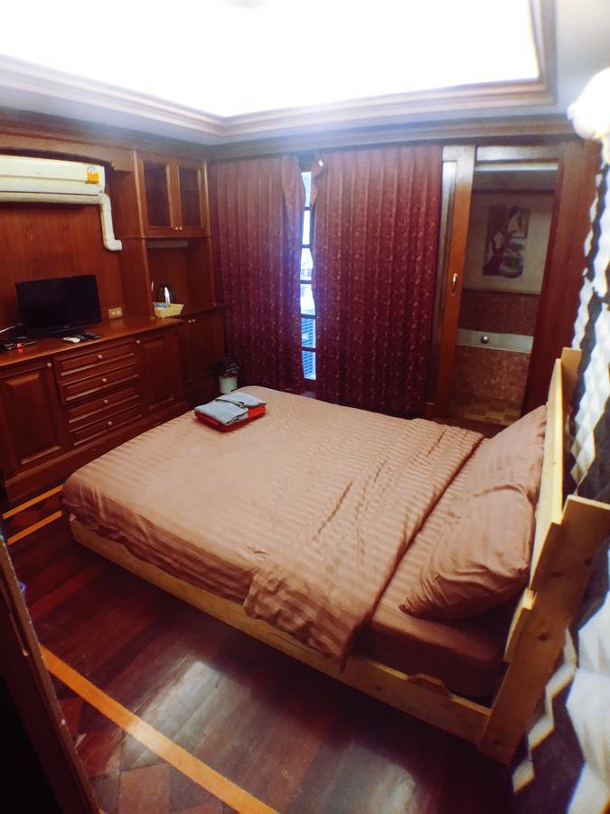 B&B 22 House Bangkok Esterno foto